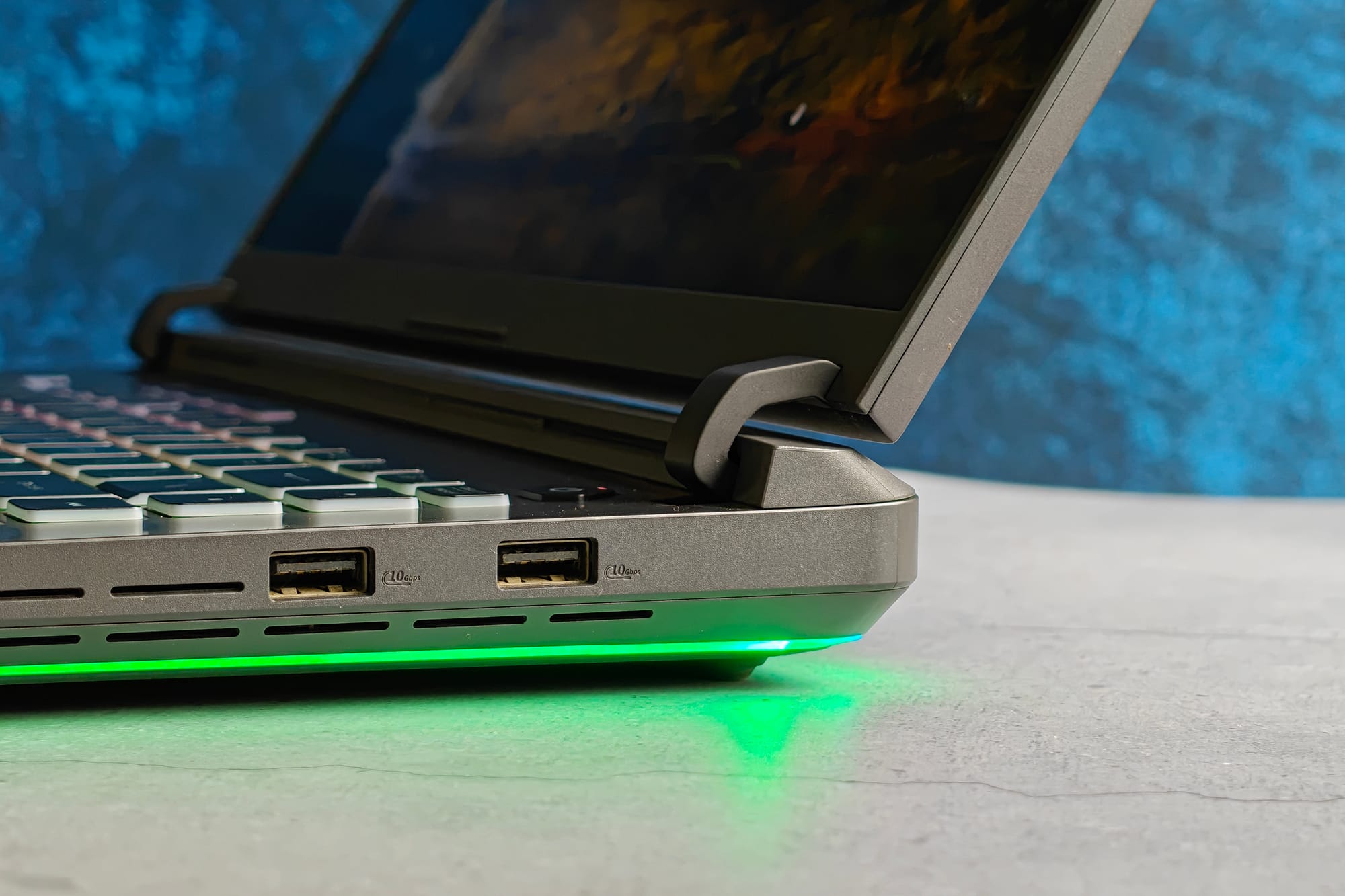 Asus ROG Strix G16 (2025) G615LR gaming laptop with Intel Core Ultra 9 275HX, Nvidia RTX 5070, 32GB DDR5 RAM, RGB.