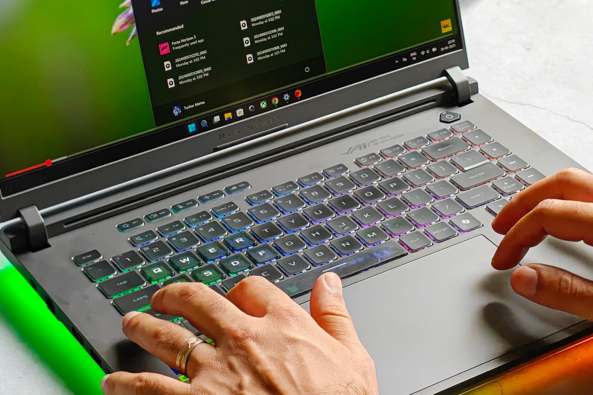 Asus ROG Strix G16 (2025) G615LR gaming laptop with Intel Core Ultra 9 275HX, Nvidia RTX 5070, 32GB DDR5 RAM, RGB.