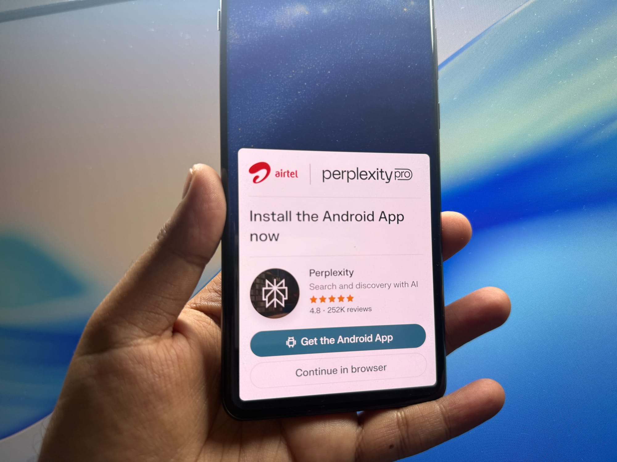 Perplexity and Airtel offer on a phone screen. 
