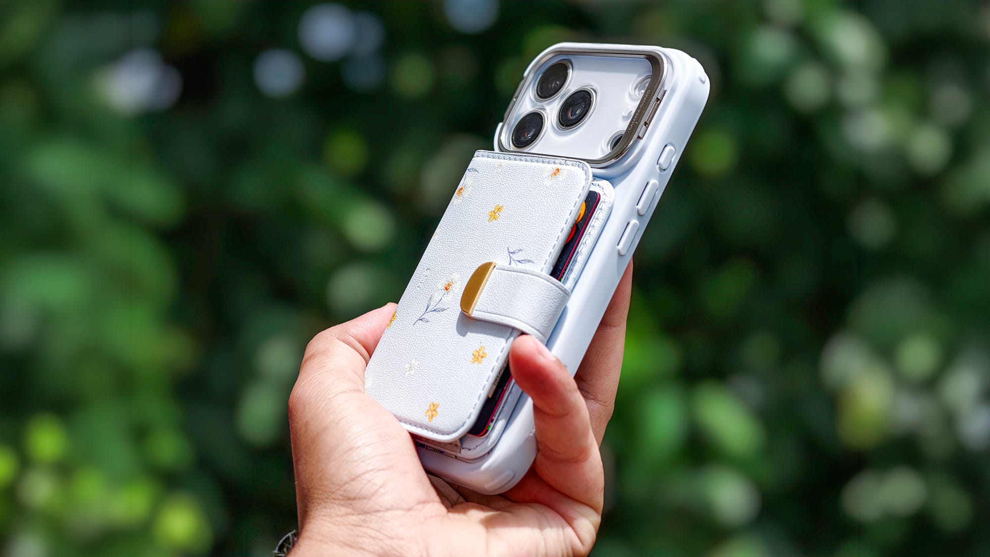 ESR's Tropical Paradise case for the iPhone 17 Pro with MagSafe wallet.
