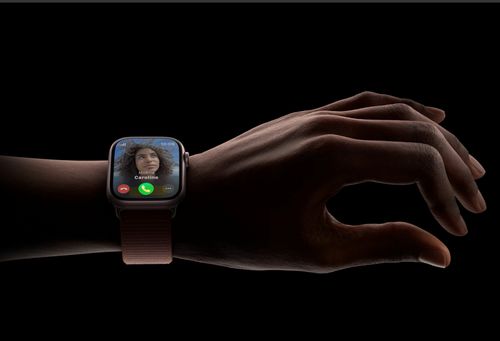 Controlling Apple Watch with finger gestures.