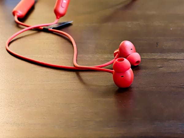OnePlus Bullets Wireless Z3 neckband earbuds earphones.
